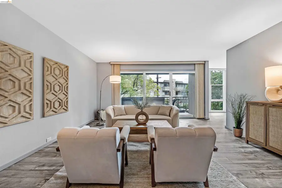 3945 Harrison St #23, Oakland, CA 94611 - #3