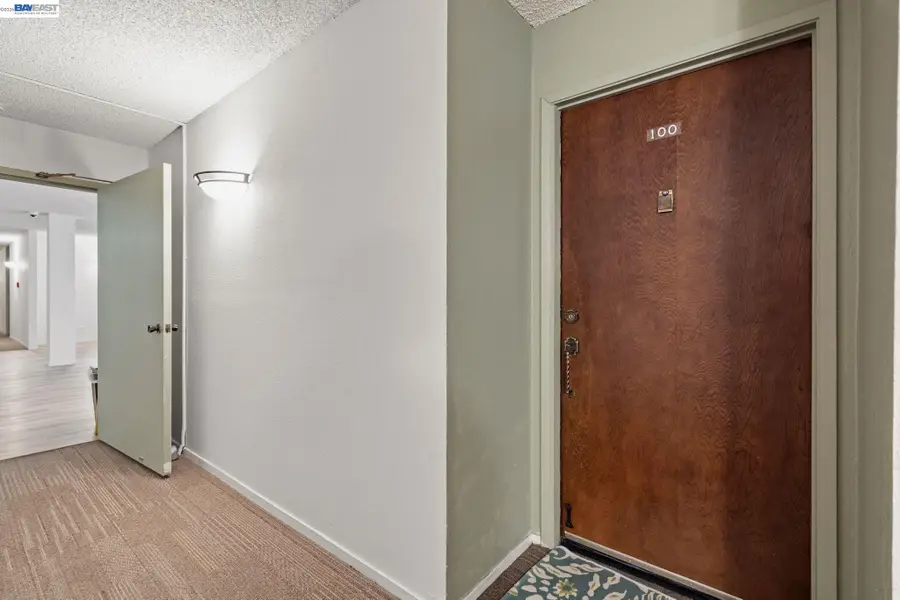 955 Shorepoint Ct #100, Alameda, CA 94501 - #2