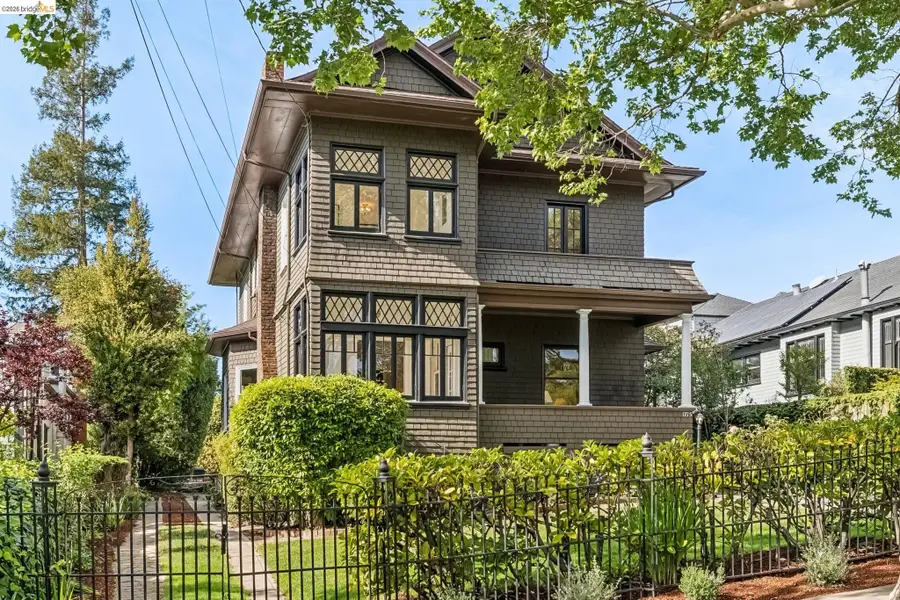 1715 Oakland Ave, Piedmont, CA 94611 - #2