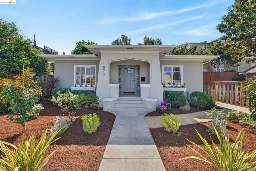 1075 41st St, Emeryville, CA 94608 - #2