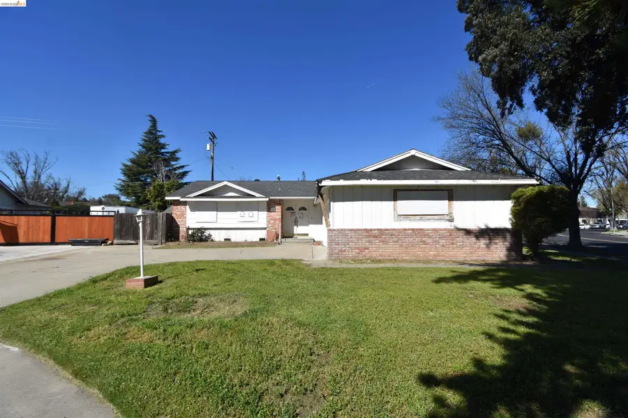 1013 Colonial Ct, Modesto, CA 95350 - #2