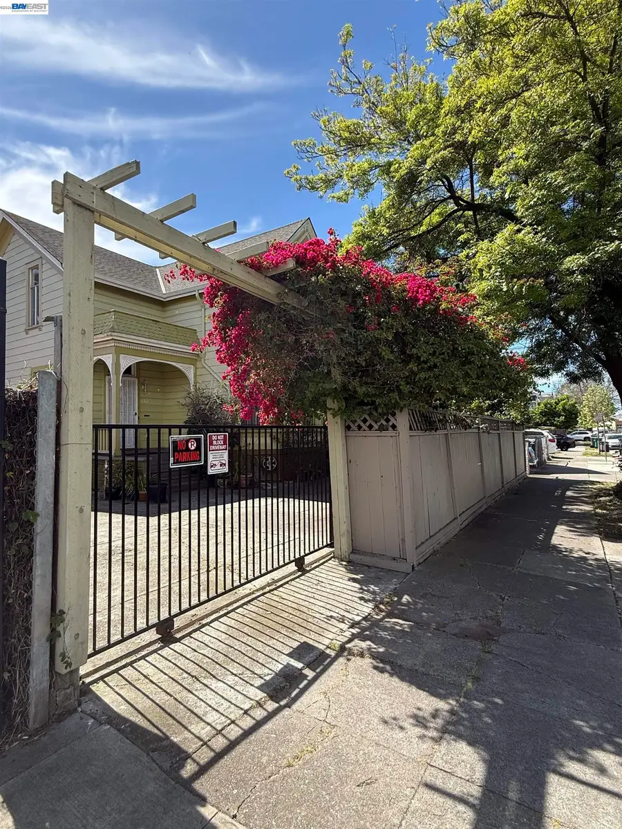 663 25th Street, Oakland, CA 94612 - #2