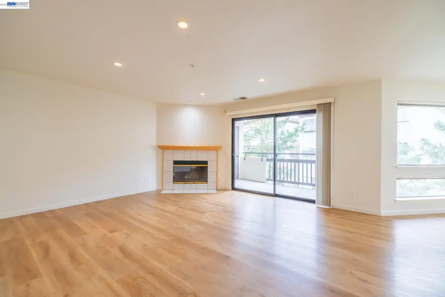 21103 Gary #318A, Castro Valley, CA 94546 - #2
