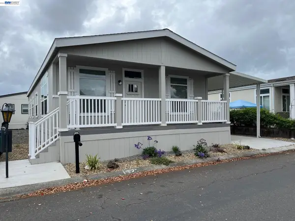 1422 Salamanca Ave, Hayward, CA 94544