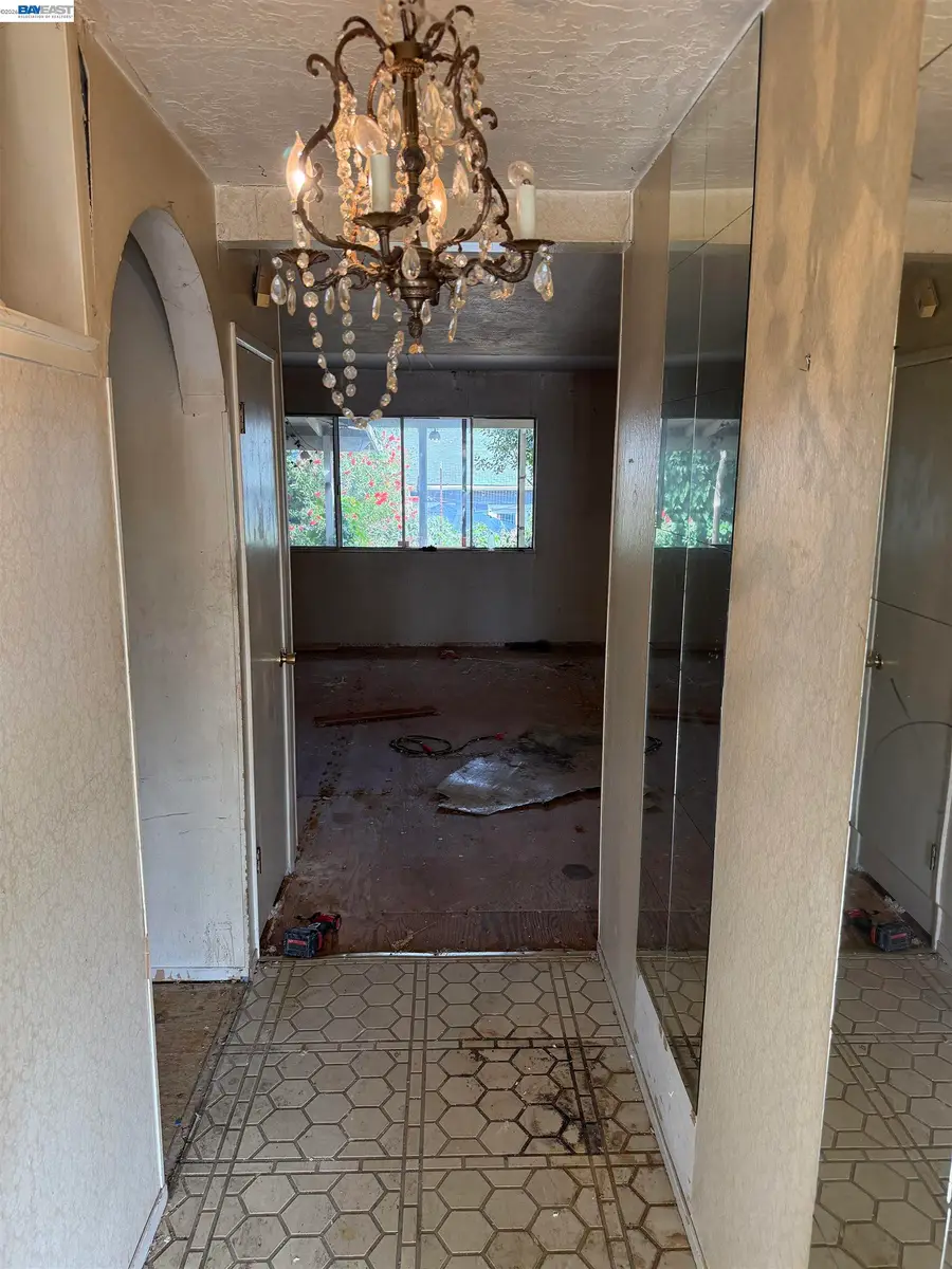 2729 Alamo Ct, Antioch, CA 94509 - #3