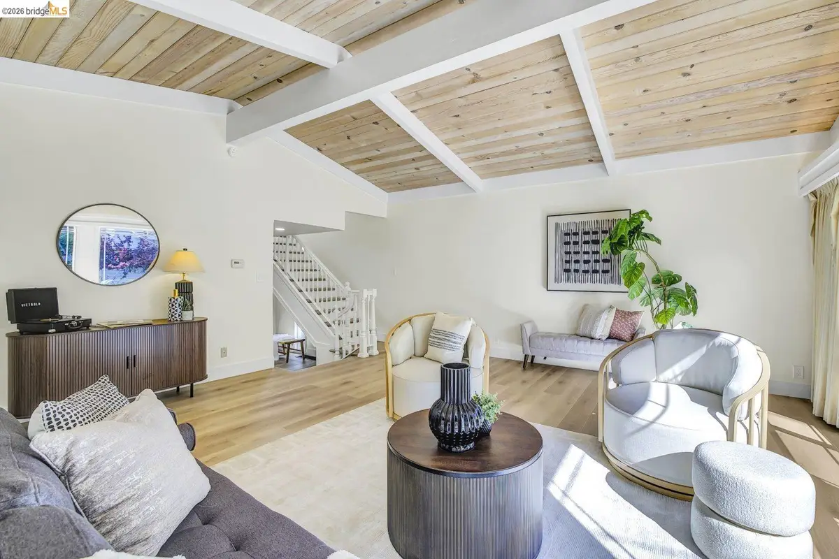 6635 Banning Dr, Oakland, CA 94611 - #1