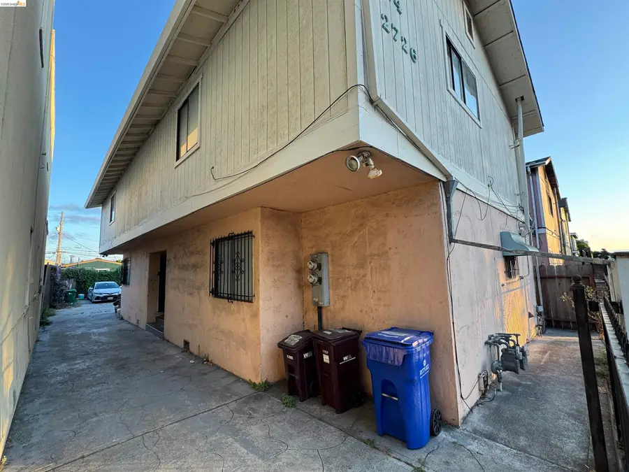 2726 73rd Ave, Oakland, CA 94605 - #2