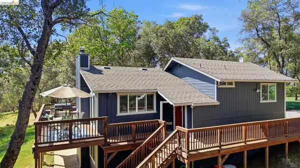 12905 Green Valley Cir, Groveland, CA 95321