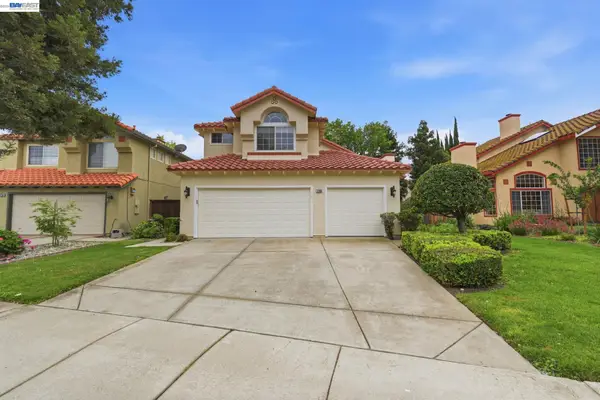 2260 Redington Dr, Tracy, CA 95377