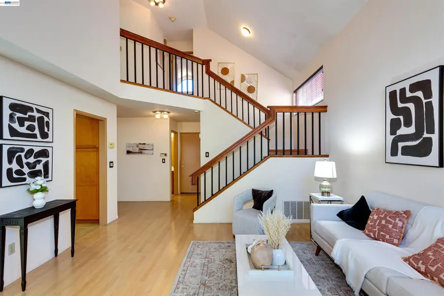 35 Leonard Ct, Alameda, CA 94502 - #2