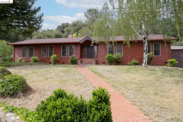 10420 N Airport, Columbia, CA 95310