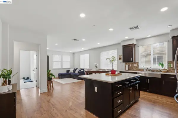 5659 Daylily St, Newark, CA 94560