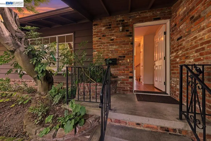 4977 Proctor Rd, Castro Valley, CA 94546 - #3