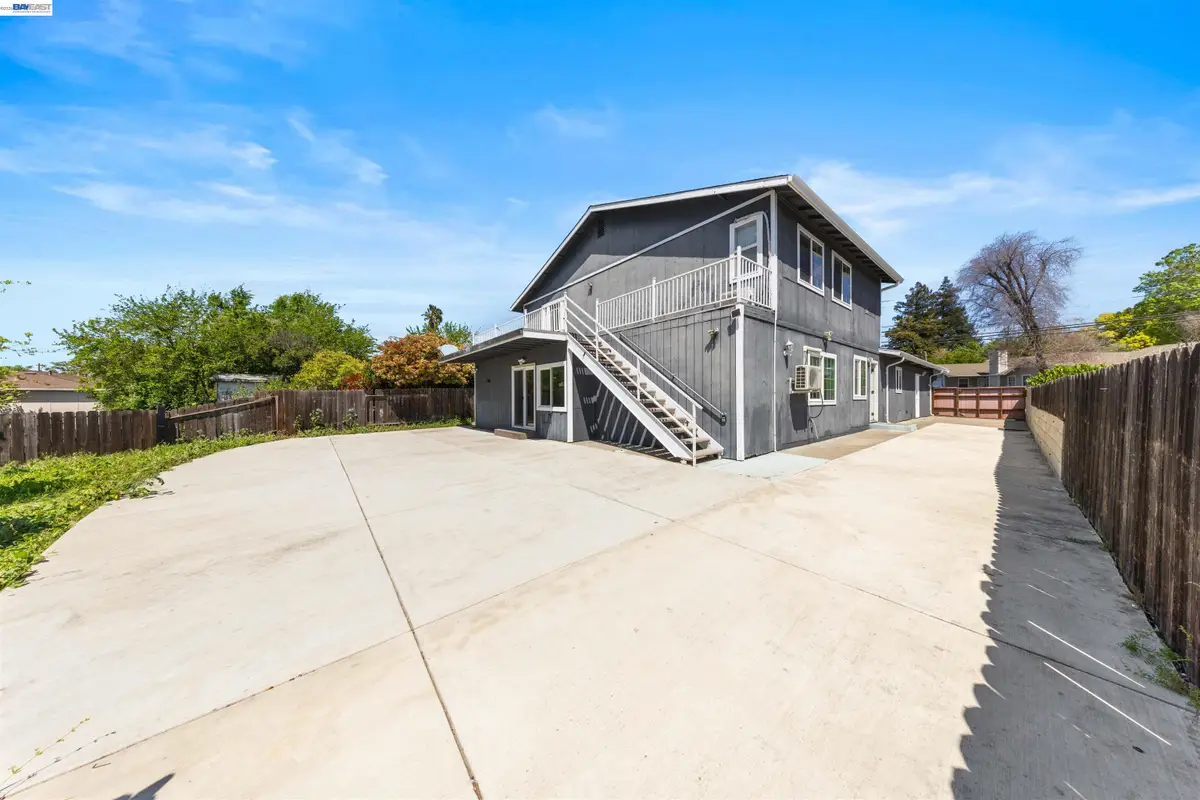 2102 Overhill Rd, Concord, CA 94520 - #1