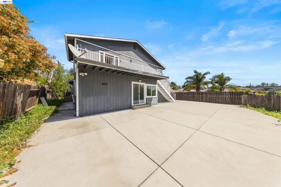 2102 Overhill Rd, Concord, CA 94520 - #2