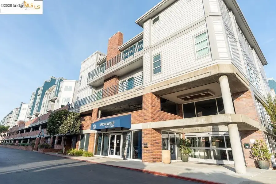 6400 Christie Ave #3213, Emeryville, CA 94608 - #3