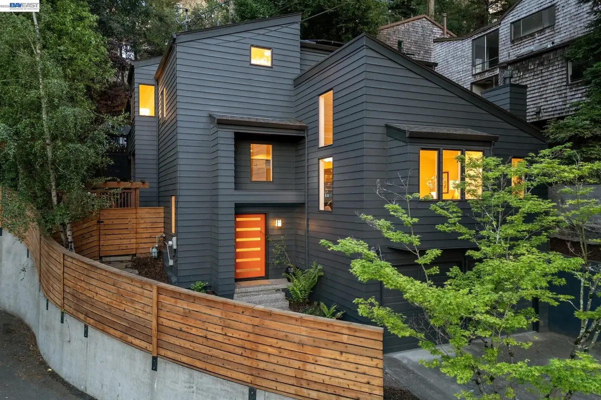 6858 Aitken Drive, Oakland, CA 94611 - #1