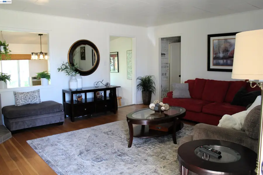 536 Williams St, Murphys, CA 95247 - #2