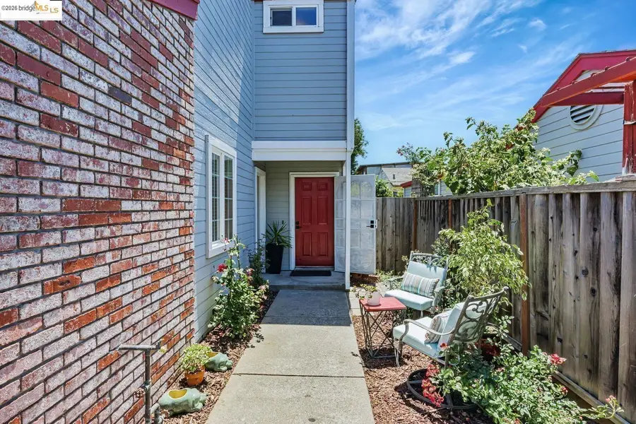 16 Town Sq Pl, Oakland, CA 94603 - #3