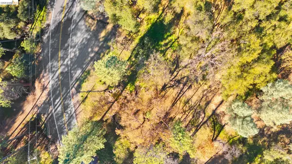 13/199 Pine Mountain Dr, Groveland, CA 95321