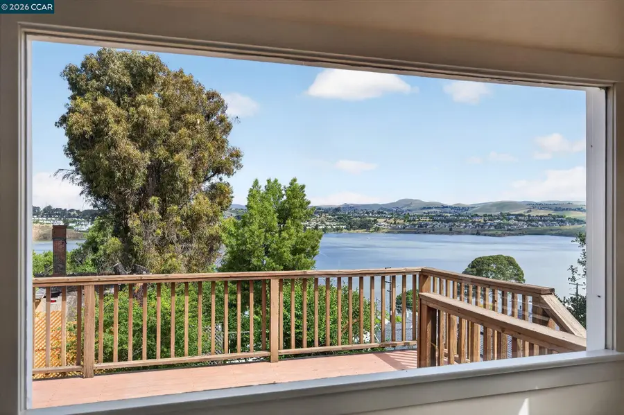 444 Edwards St, Crockett, CA 94525 - #3