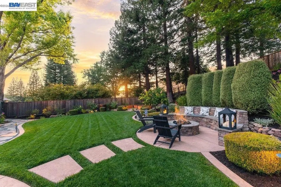 2525 Holly Oak Dr, Danville, CA 94506 - #2