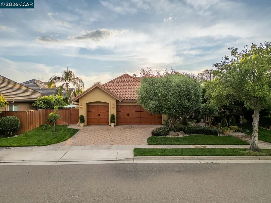 2531 Poppy Dr, Lodi, CA 95242 - #2