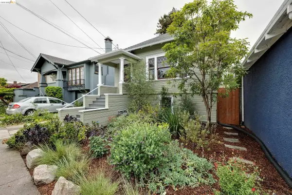 Address Withheld By Seller, Oakland, CA 94609