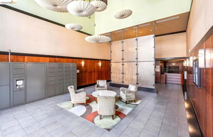 423 7th St #303, Oakland, CA 94607 - #3