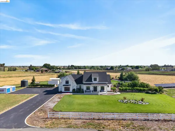 2151 Bartels Dr, Brentwood, CA 94548