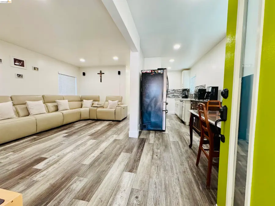418 Douglas Ave, Oakland, CA 94603 - #2
