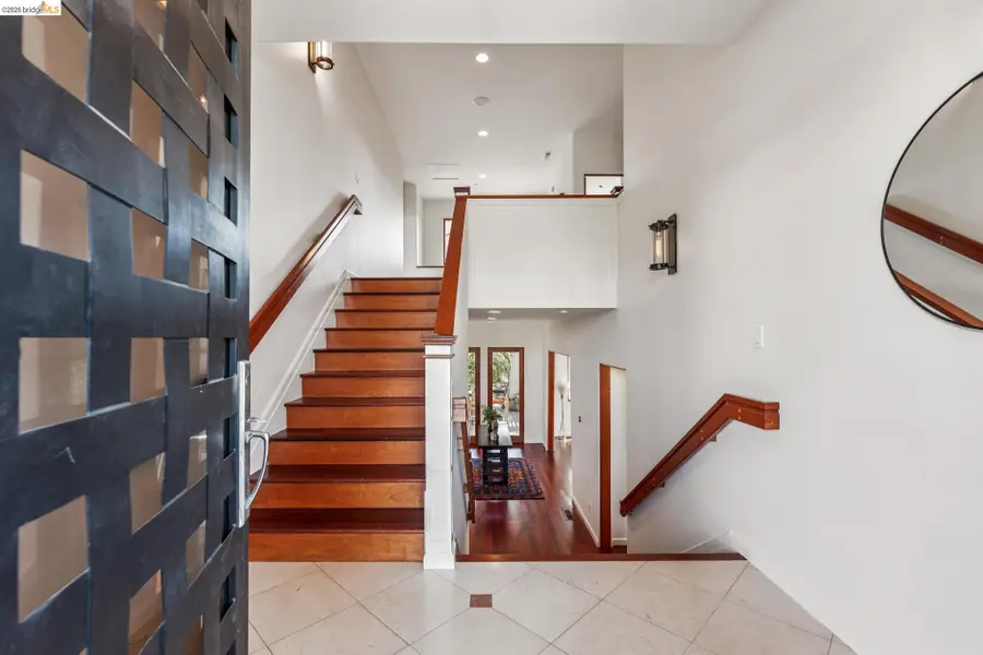 13454 Campus Dr, Oakland, CA 94619 - #2