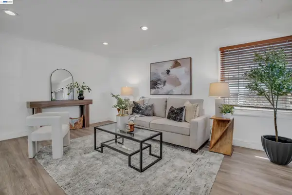 26338 Hickory Ave, Hayward, CA 94544