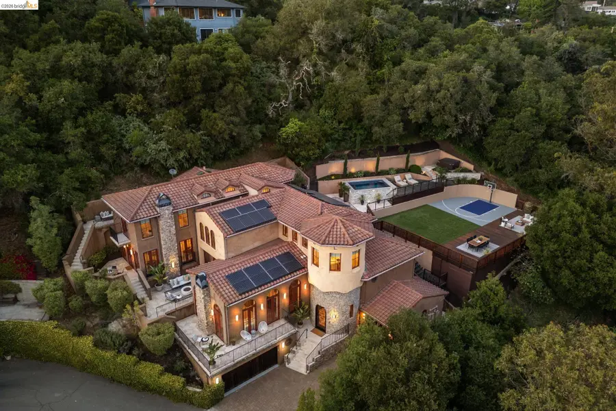 3 Maxwelton Rd., Piedmont, CA 94618 - #2