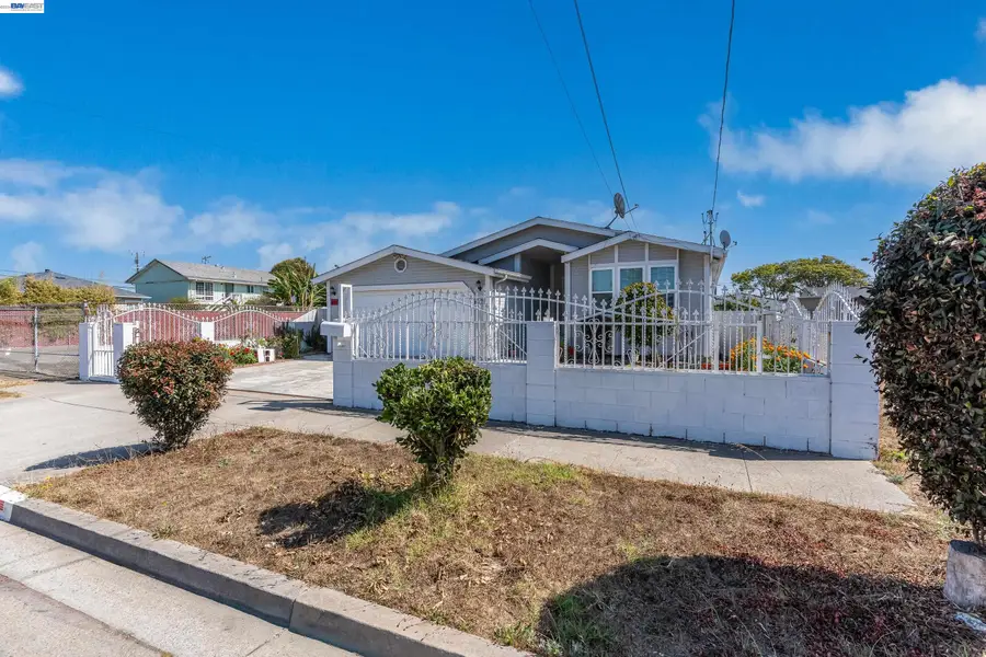 628 S 17th St, Richmond, CA 94804 - #3