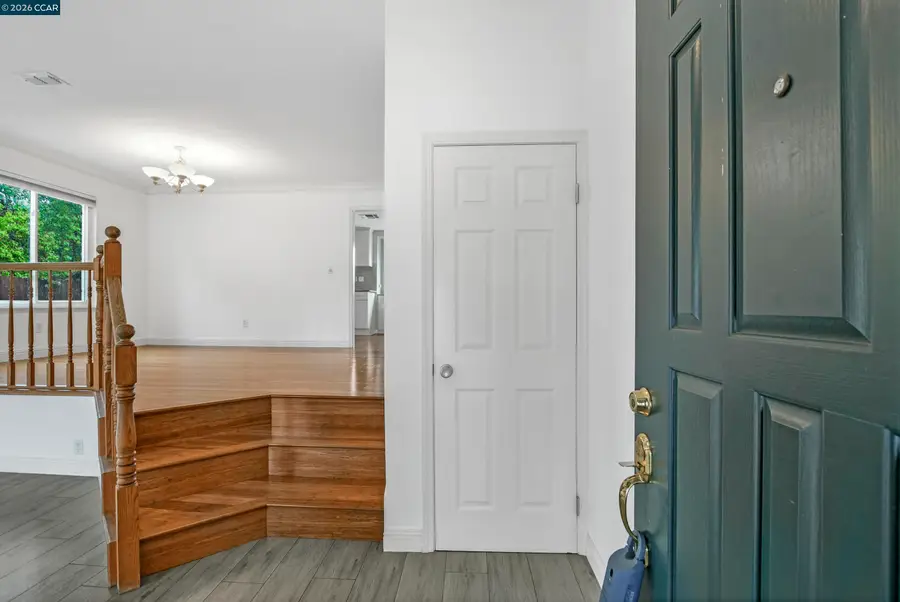 196 Bittercreek Dr, Folsom, CA 95630 - #2