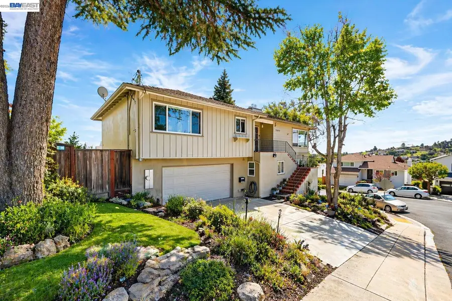 17676 Garland Ct, Castro Valley, CA 94546 - #3