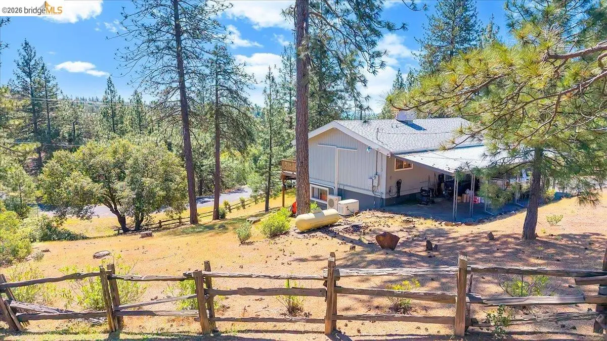 18510 Wawona Dr., Groveland, CA 95321 - #1