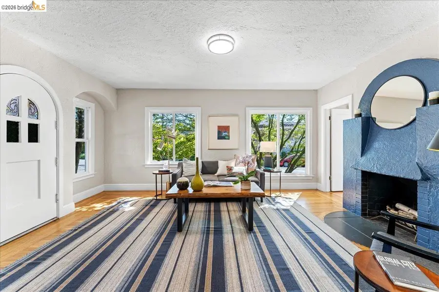 2148 Curtis St, Berkeley, CA 94702 - #2