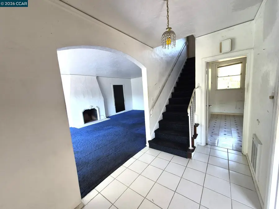 826 Carlston Ave, Oakland, CA 94610 - #2