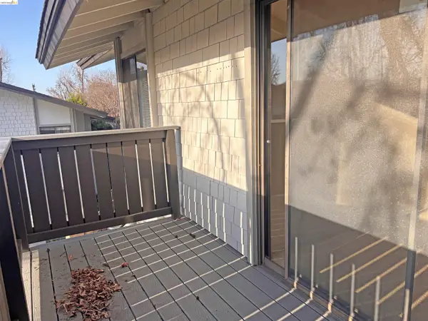 1427 Marchbanks Dr #Apt 3, Walnut Creek, CA 94598