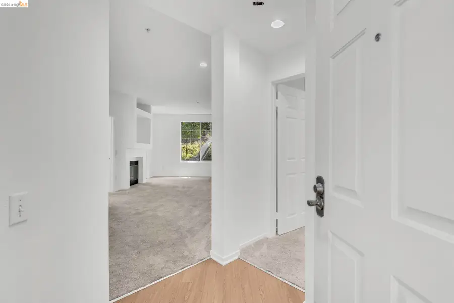 220 Caldecott #207, Oakland, CA 94618 - #3