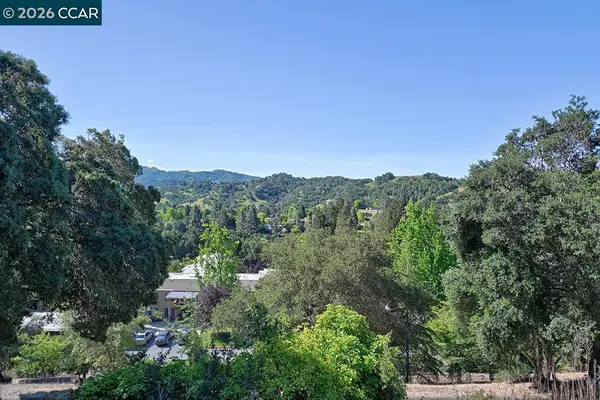 2549 Golden Rain Rd #2, Walnut Creek, CA 94595