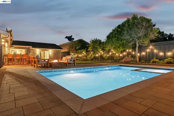 7799 Hermitage Ave, Newark, CA 94560