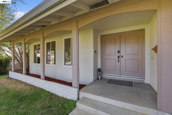 338 Avenida Nogales, San Jose, CA 95123