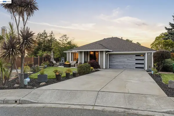 24439 Gina Ct, Hayward, CA 94541