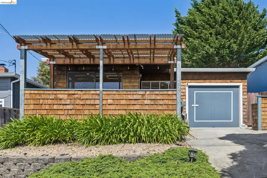 6525 Hazel Ave, Richmond, CA 94805 - #2