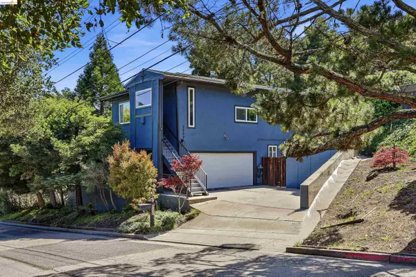 2237 Trafalgar, Oakland, CA 94611