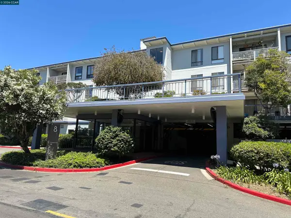 8 Commodore Drive #C460, Emeryville, CA 94608