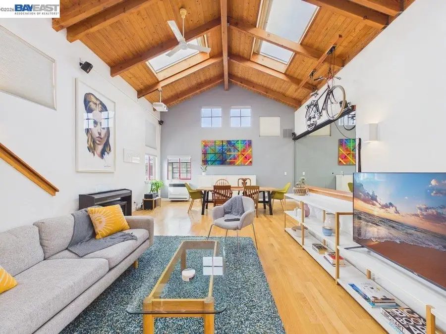 2932 Filbert St #2, Oakland, CA 94608 - #3